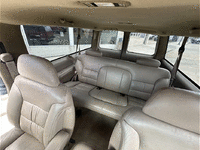 Image 22 of 28 of a 1999 CHEVROLET TAHOE