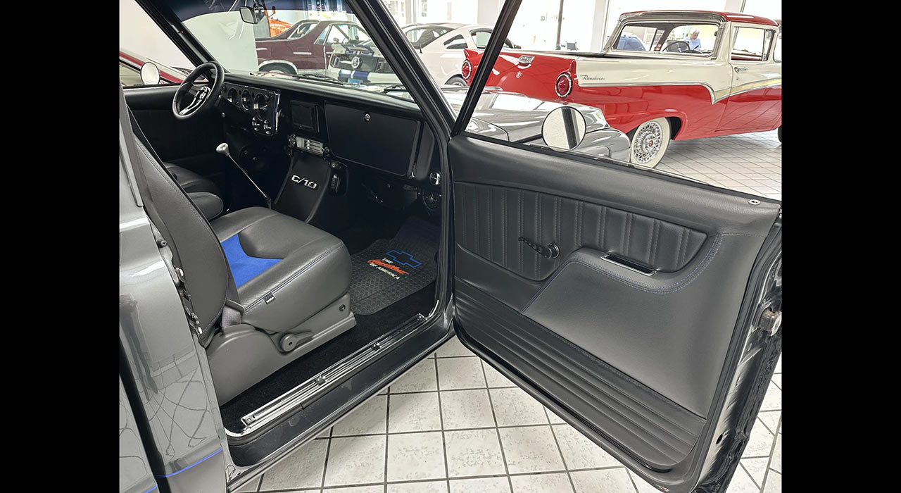 11th Image of a 1970 CHEVROLET C10
