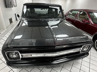 Image 5 of 21 of a 1970 CHEVROLET C10