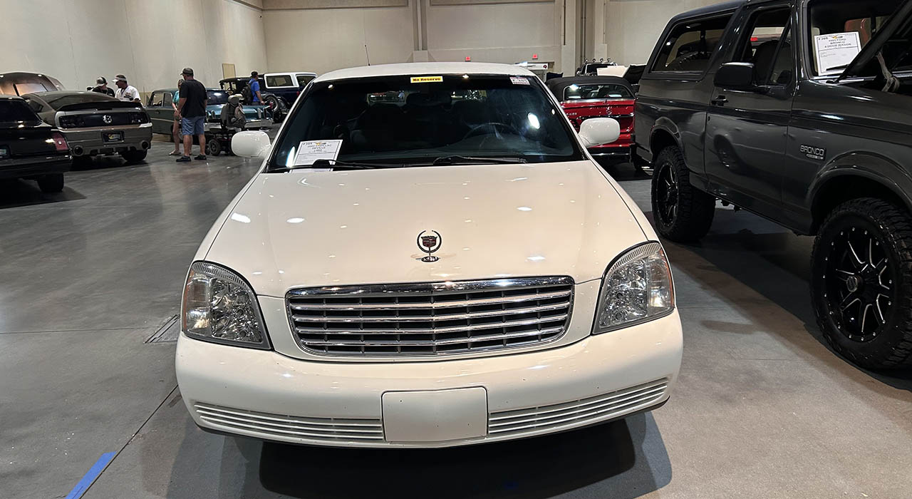 3rd Image of a 2004 CADILLAC DEVILLE