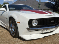 Image 2 of 17 of a 2010 CHEVROLET CAMARO 2SS
