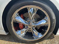 Image 12 of 17 of a 2010 CHEVROLET CAMARO 2SS