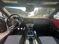 Image 15 of 17 of a 2010 CHEVROLET CAMARO 2SS