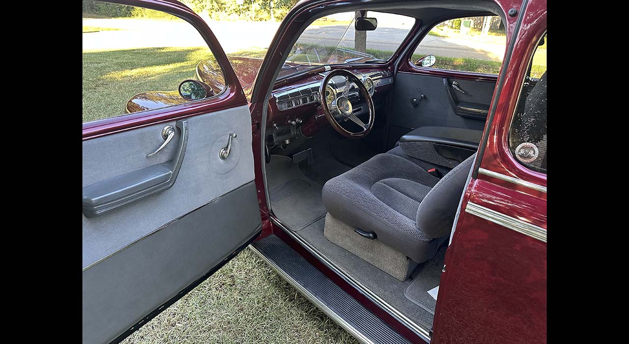 7th Image of a 1947 FORD COUPE