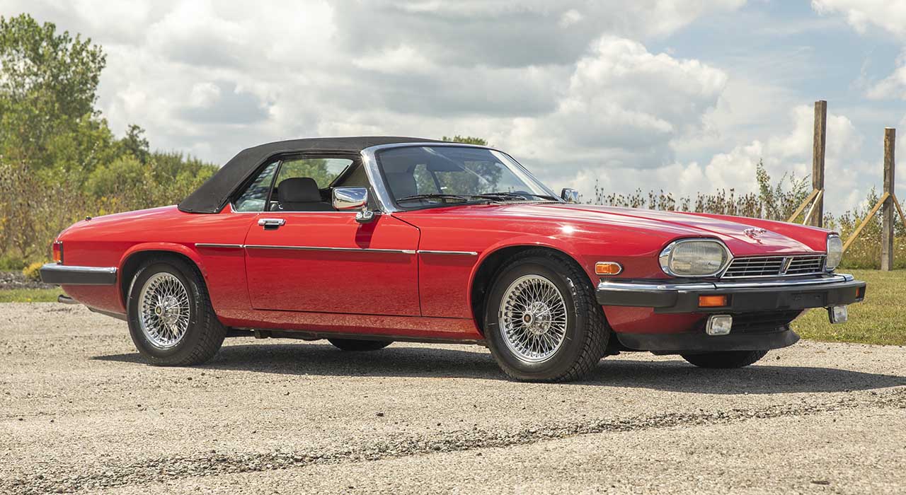 3rd Image of a 1989 JAGUAR XJS V