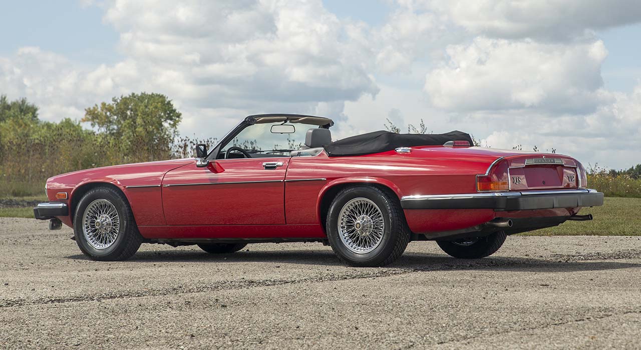 4th Image of a 1989 JAGUAR XJS V