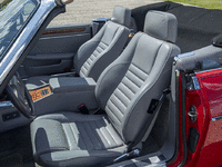 Image 17 of 31 of a 1989 JAGUAR XJS V