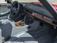 Image 20 of 31 of a 1989 JAGUAR XJS V