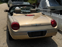 Image 3 of 6 of a 2005 FORD THUNDERBIRD