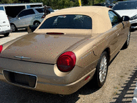Image 4 of 6 of a 2005 FORD THUNDERBIRD