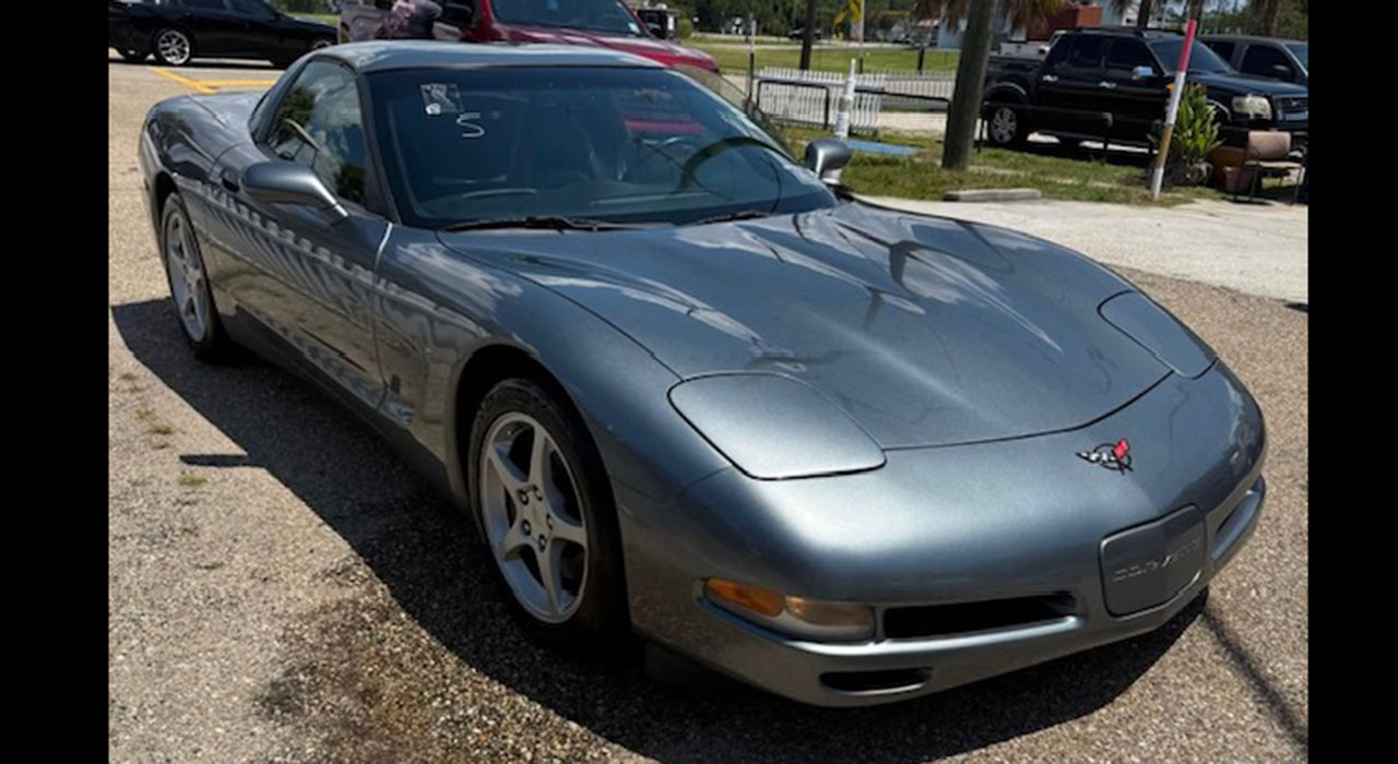 1st Image of a 2004 CHEVROLET CORVETTE