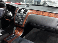 Image 10 of 14 of a 2006 CADILLAC DTS