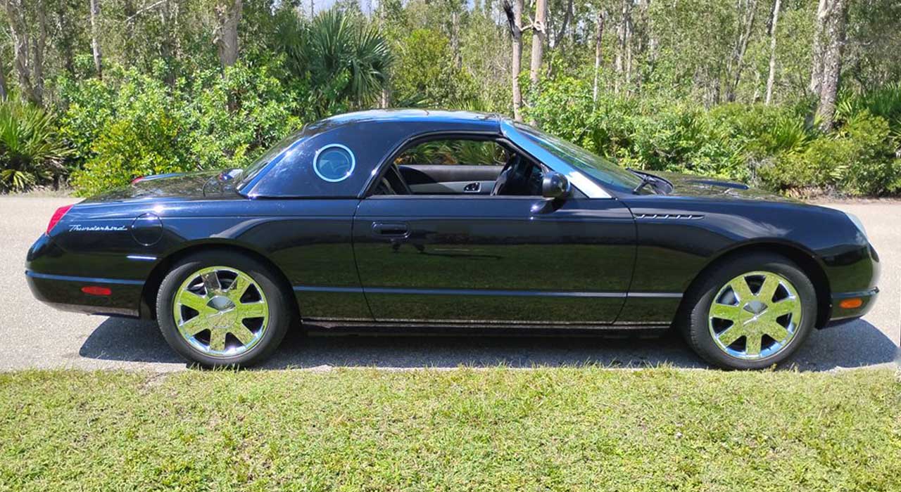 3rd Image of a 2002 FORD THUNDERBIRD