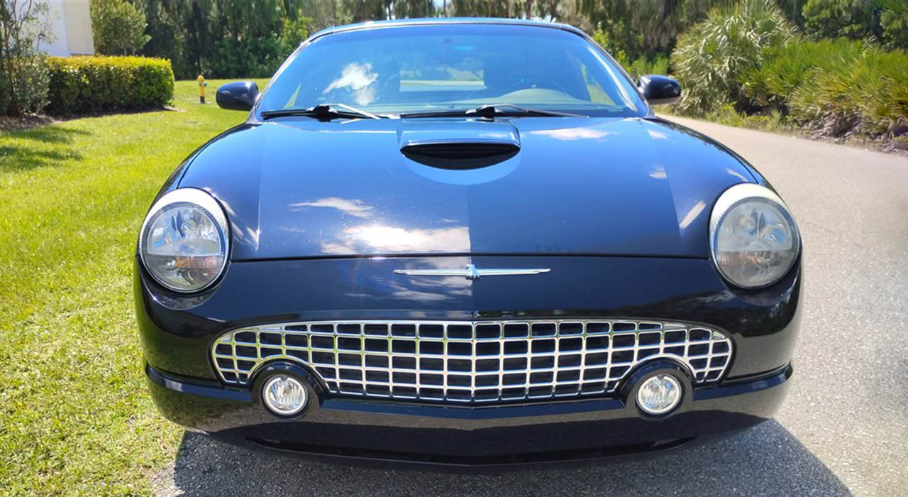 4th Image of a 2002 FORD THUNDERBIRD