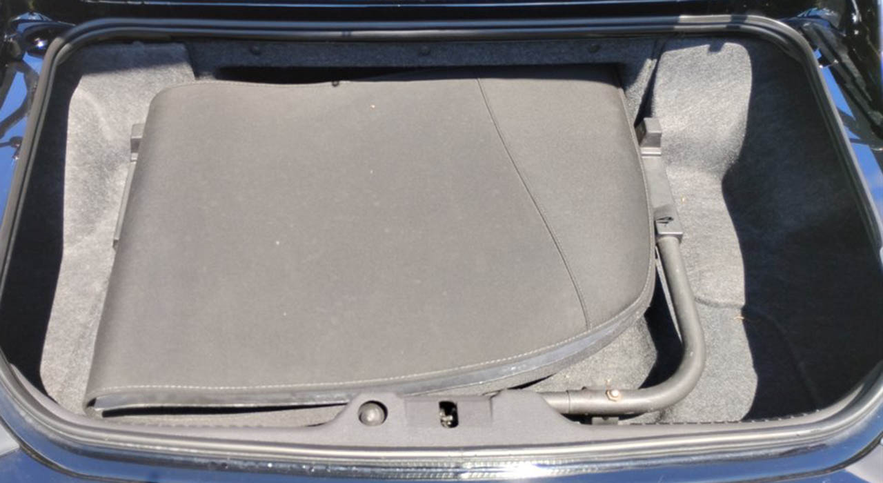 7th Image of a 2002 FORD THUNDERBIRD