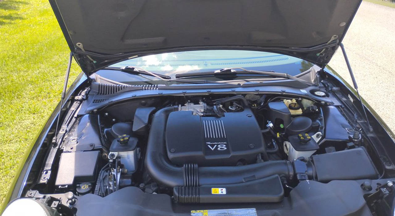 13th Image of a 2002 FORD THUNDERBIRD