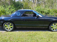 Image 4 of 14 of a 2002 FORD THUNDERBIRD