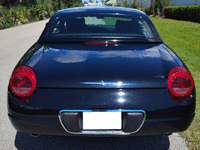 Image 6 of 14 of a 2002 FORD THUNDERBIRD