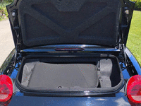 Image 7 of 14 of a 2002 FORD THUNDERBIRD