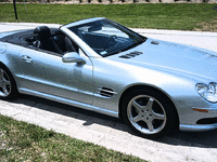 Image 3 of 22 of a 2003 MERCEDES SL500