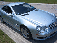 Image 4 of 22 of a 2003 MERCEDES SL500