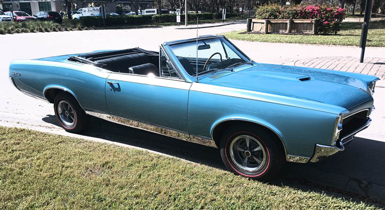 2nd Image of a 1967 PONTIAC GTO