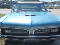 Image 9 of 25 of a 1967 PONTIAC GTO