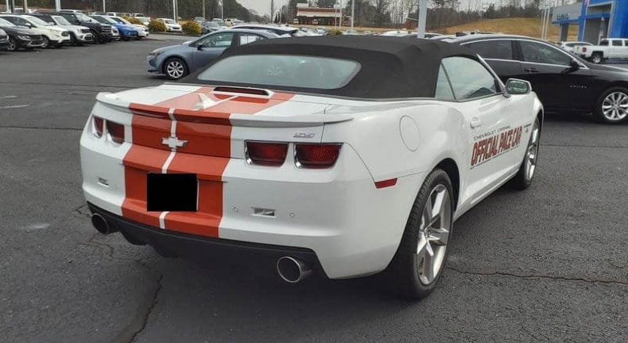 5th Image of a 2011 CHEVROLET CAMARO 2SS