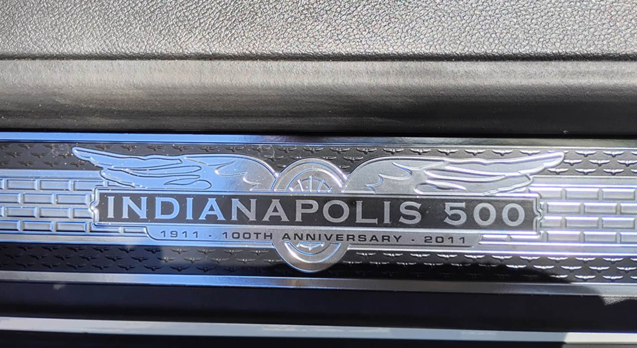 13th Image of a 2011 CHEVROLET CAMARO 2SS