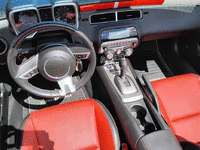 Image 18 of 27 of a 2011 CHEVROLET CAMARO 2SS