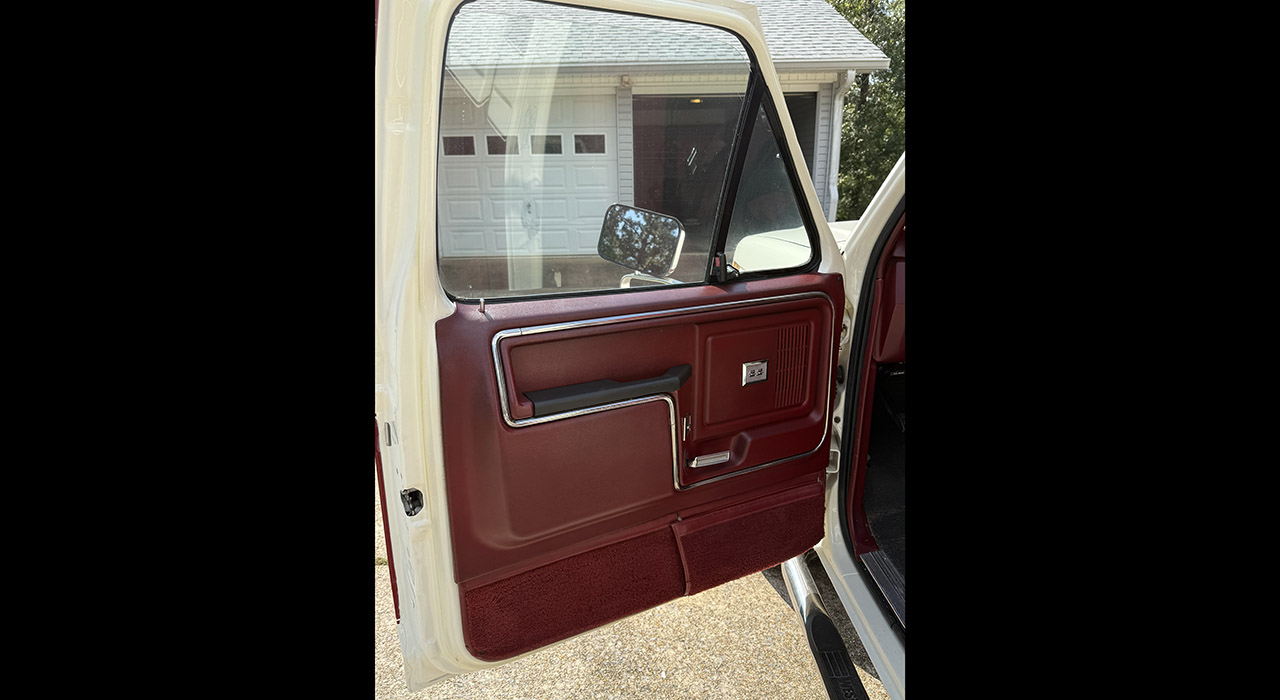 5th Image of a 1985 FORD F105