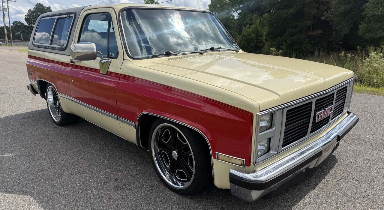 3rd Image of a 1984 GMC JIMMY K1500