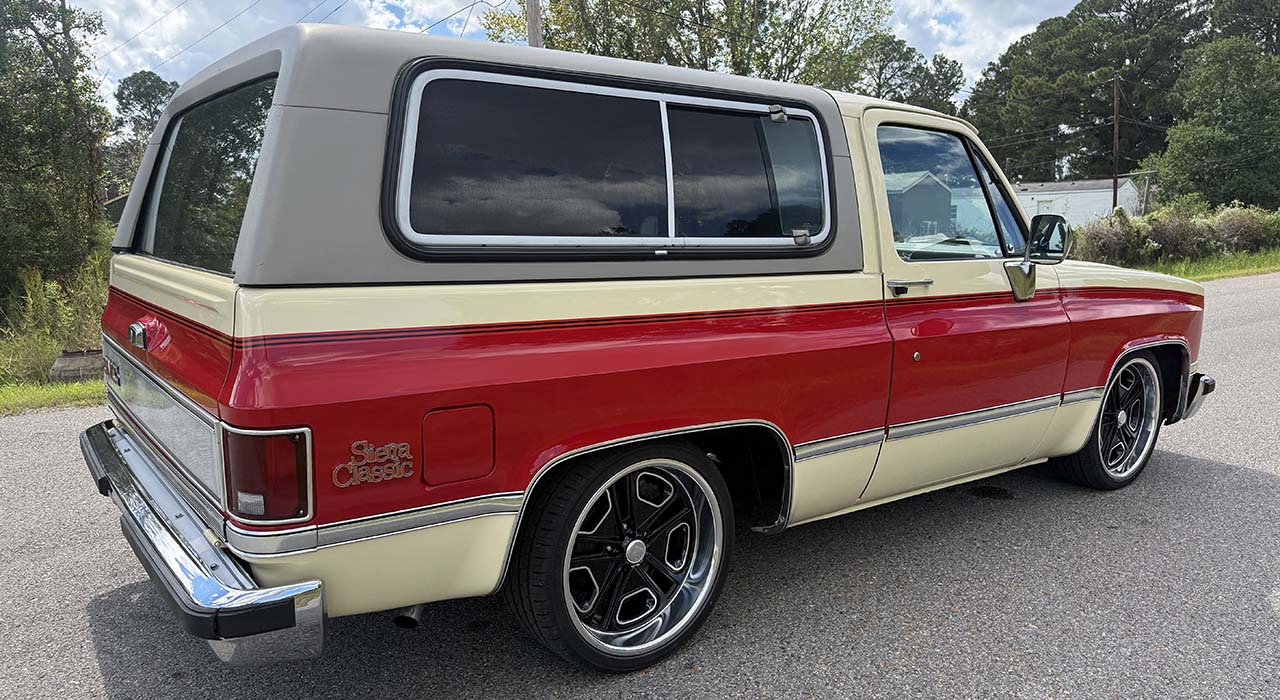 7th Image of a 1984 GMC JIMMY K1500