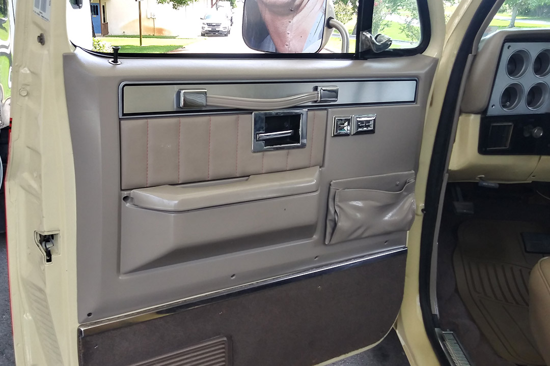 16th Image of a 1984 GMC JIMMY K1500