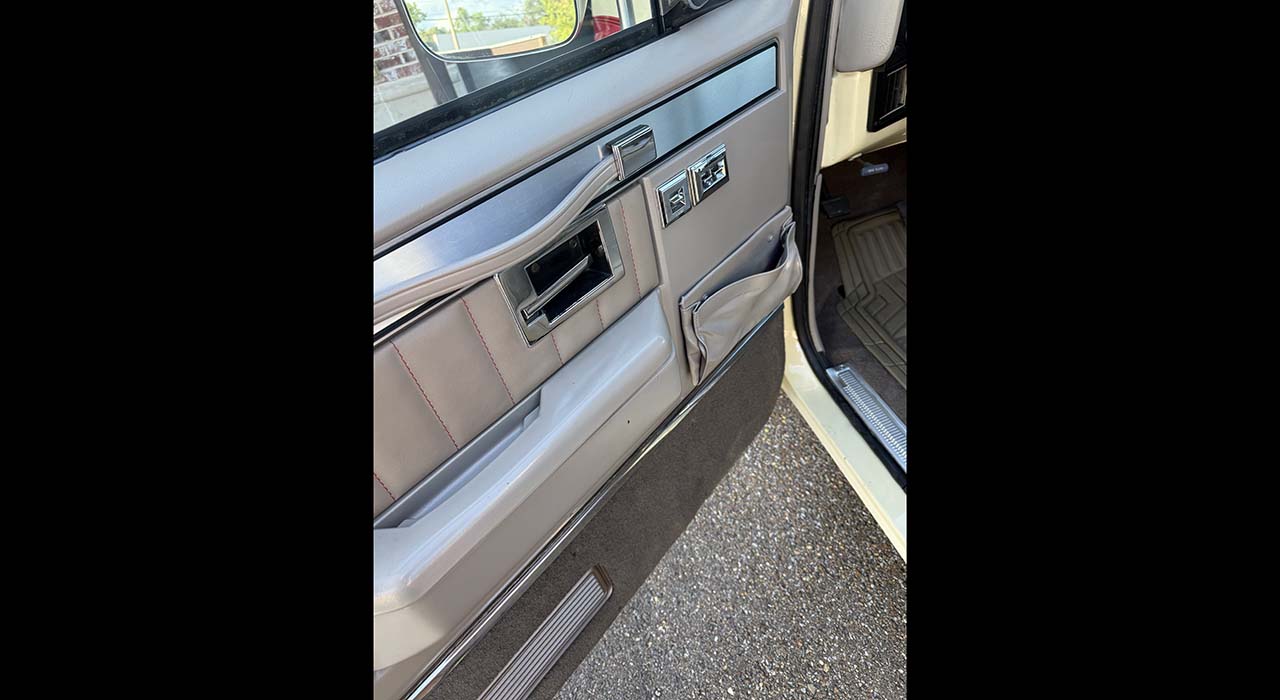 18th Image of a 1984 GMC JIMMY K1500