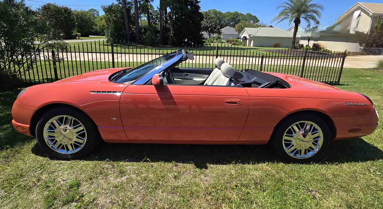 3rd Image of a 2003 FORD THUNDERBIRD