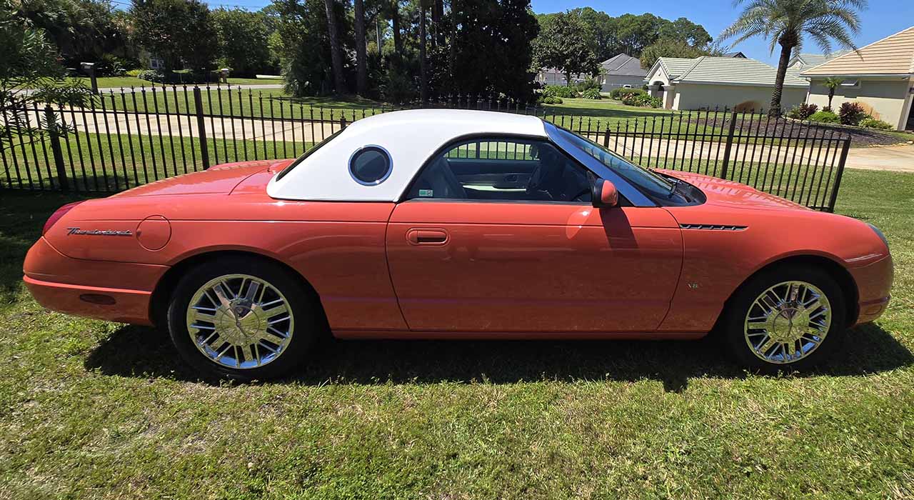 6th Image of a 2003 FORD THUNDERBIRD