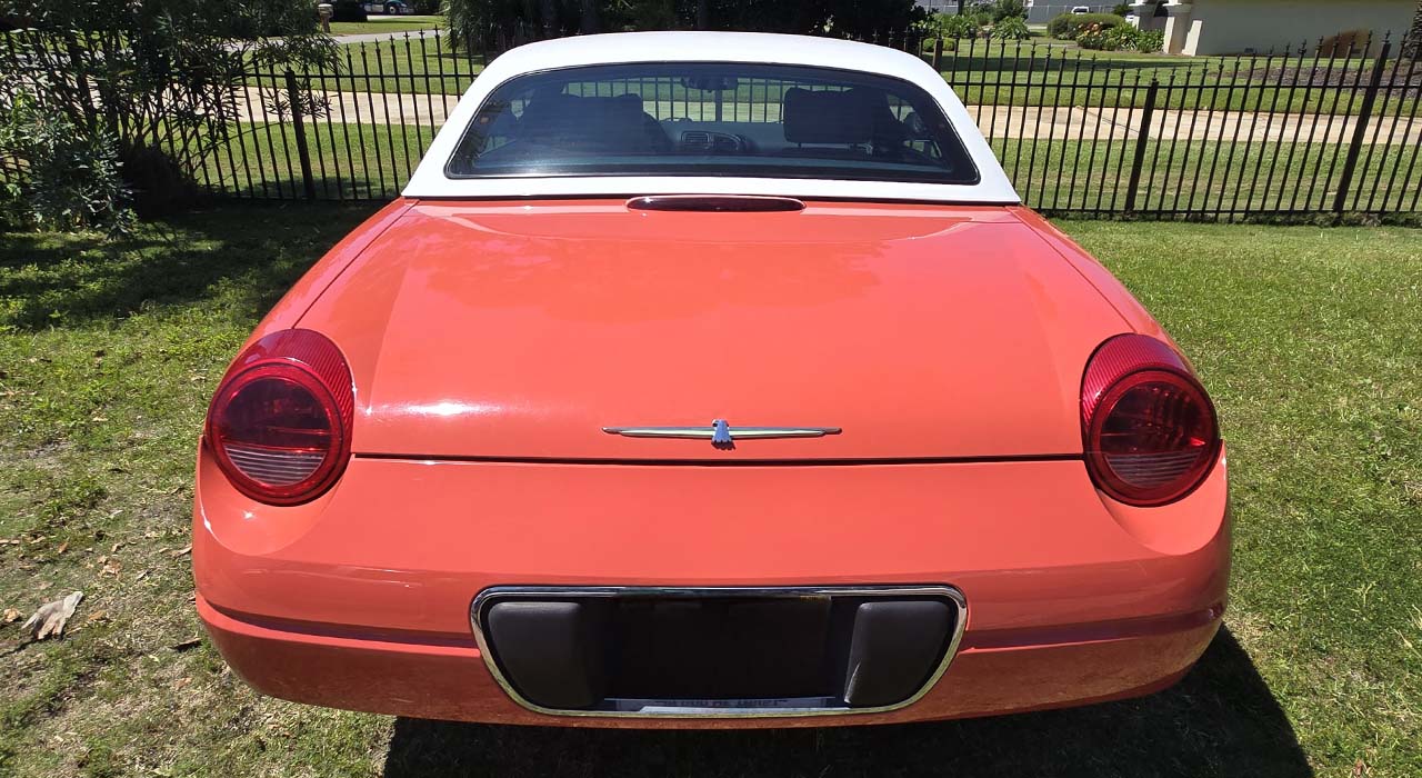 8th Image of a 2003 FORD THUNDERBIRD