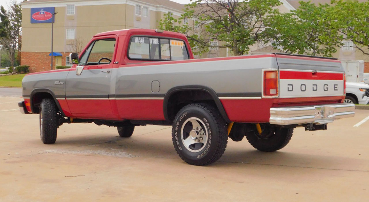 4th Image of a 1991 DODGE 250