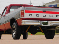 Image 8 of 34 of a 1991 DODGE 250