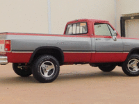 Image 9 of 34 of a 1991 DODGE 250