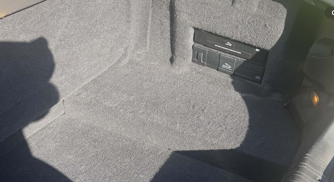 6th Image of a 2001 JAGUAR XK8 XK