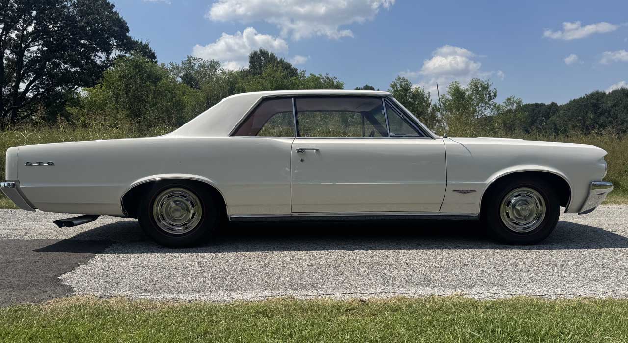 4th Image of a 1964 PONTIAC GTO