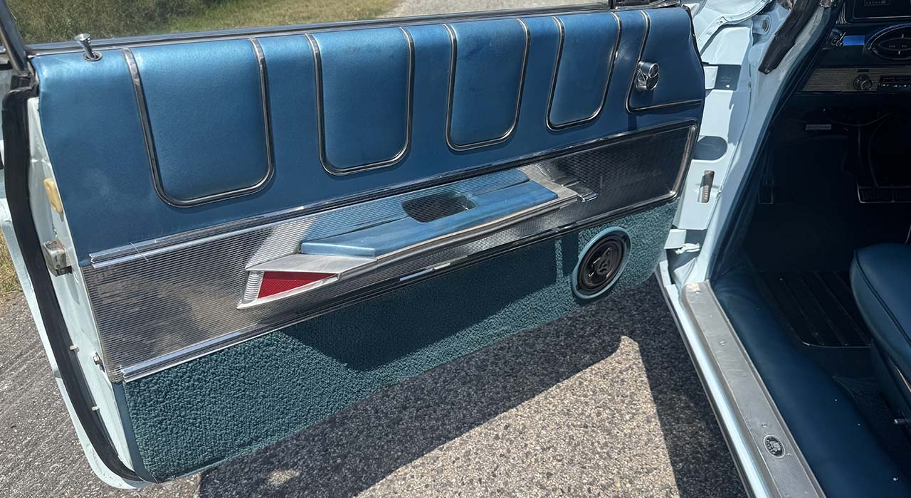 8th Image of a 1961 OLDSMOBILE STARFIRE