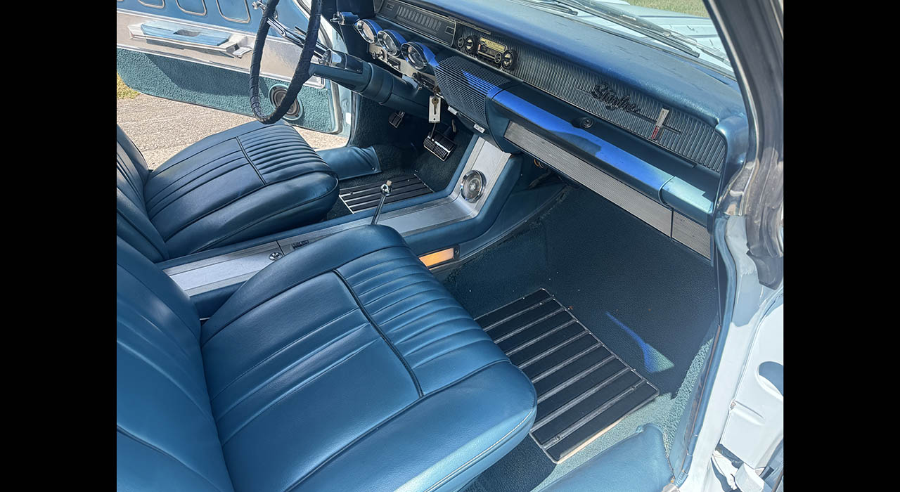 10th Image of a 1961 OLDSMOBILE STARFIRE