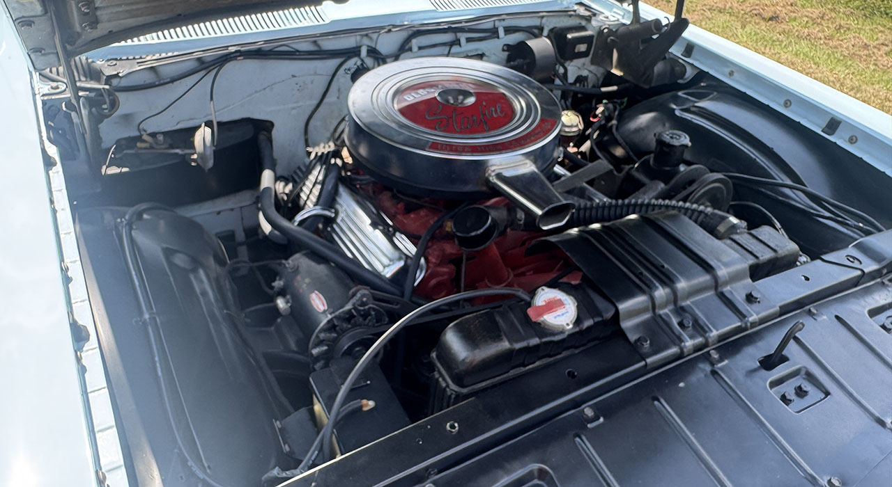 19th Image of a 1961 OLDSMOBILE STARFIRE