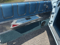 Image 9 of 20 of a 1961 OLDSMOBILE STARFIRE