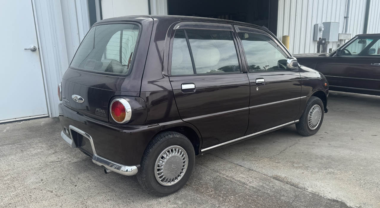 2nd Image of a 1997 DAIHATSU MIRA