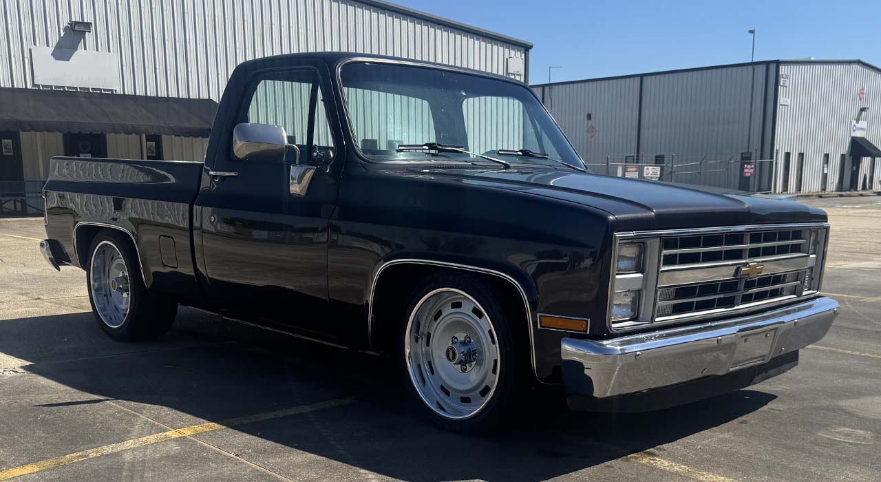 1st Image of a 1983 CHEVROLET C10