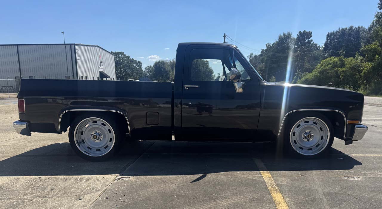 5th Image of a 1983 CHEVROLET C10